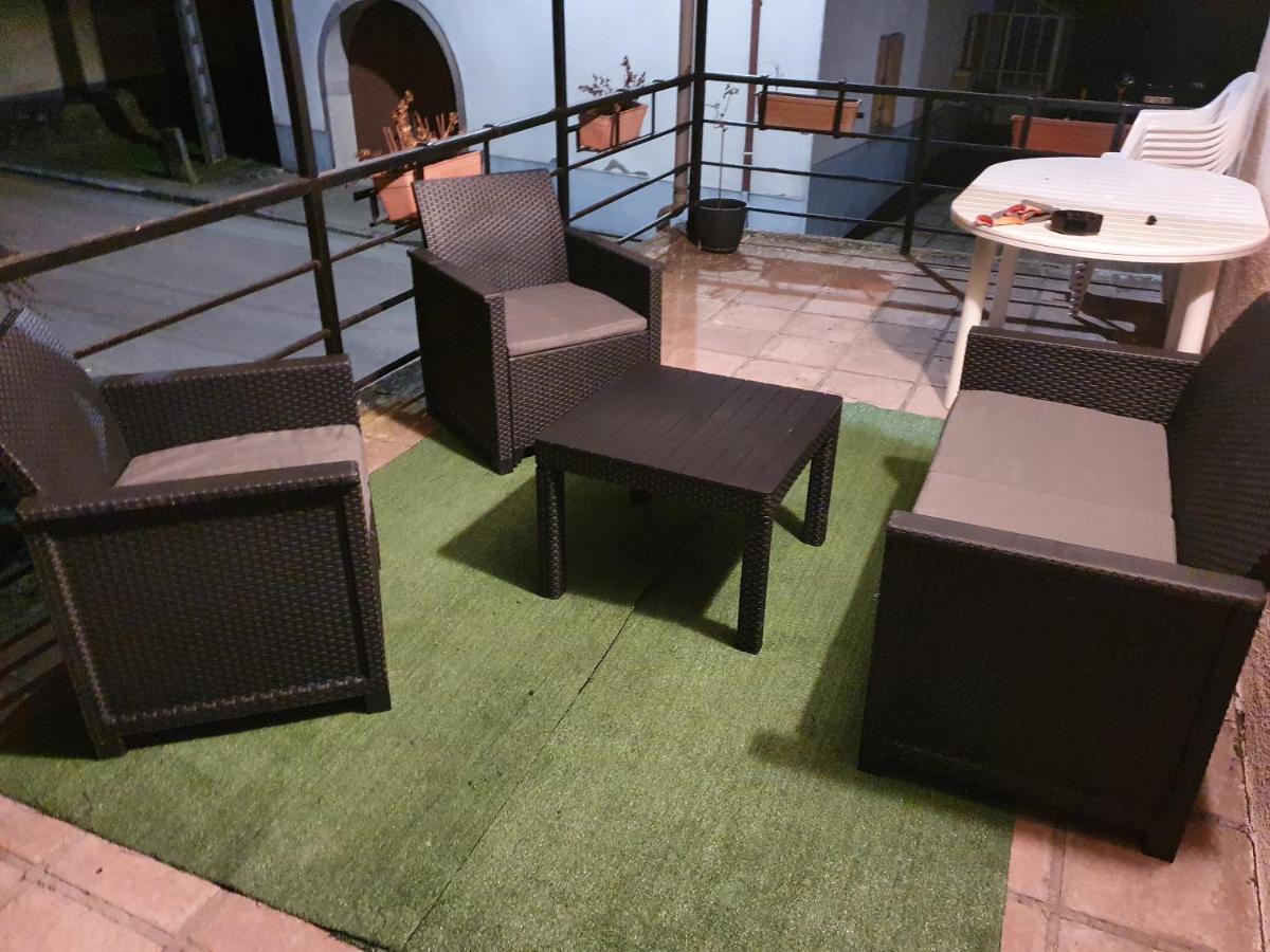 Appartement F1 Rez De Chausser Bg N°2 Bains-les-Bains Zewnętrze zdjęcie